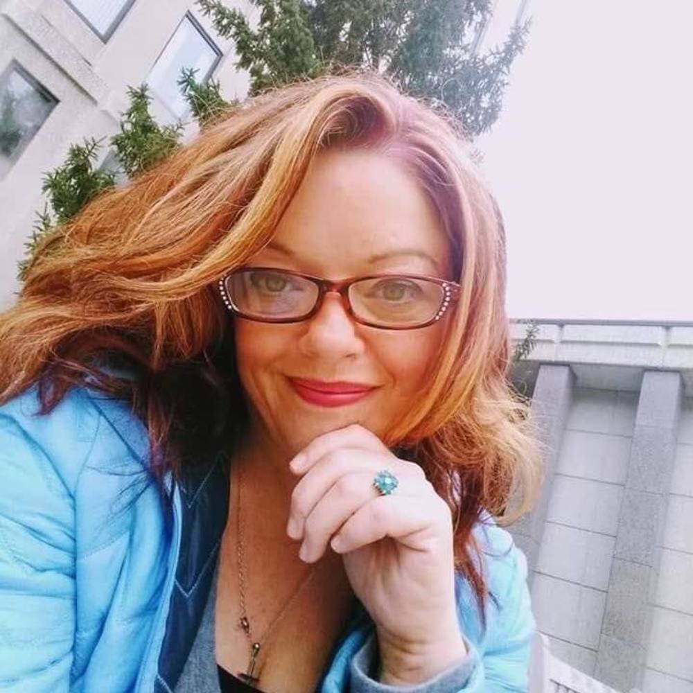 Meet your Posher, Stephanie